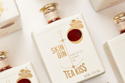The composition of the gin is crucial, as it is the soul of the drink!
