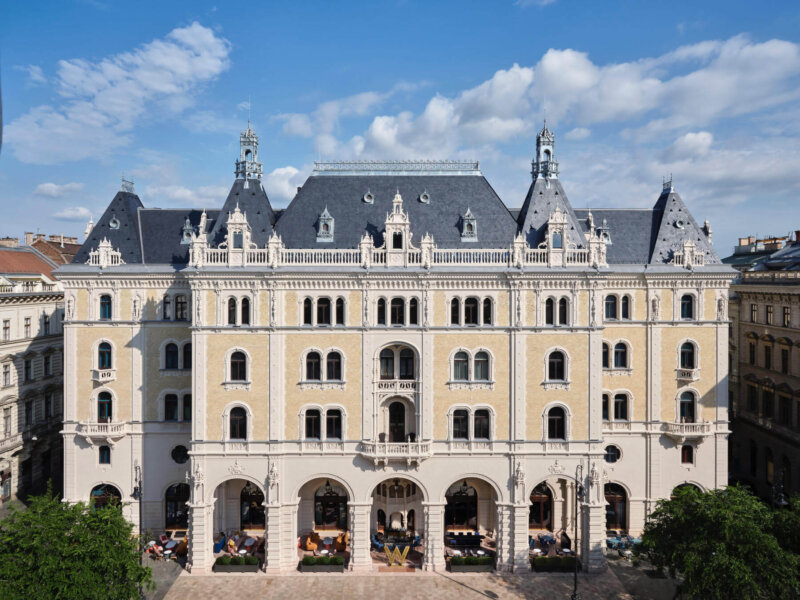 Borsuttogó Borest a W Budapestben